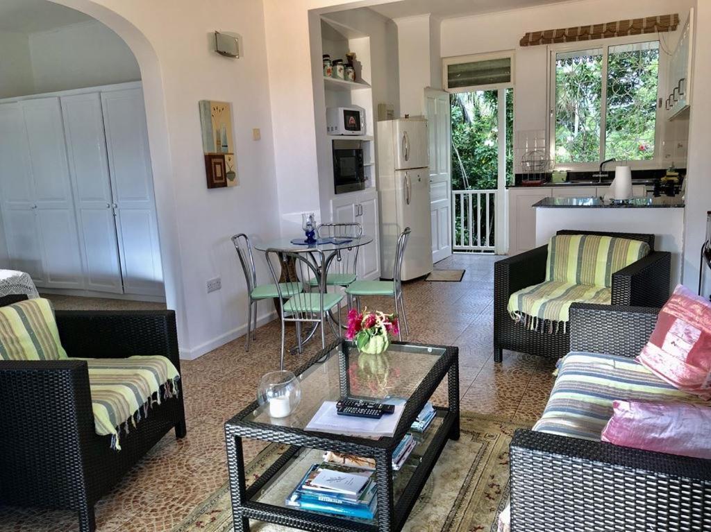 Residence Monte-Cristo Anse Boileau エクステリア 写真